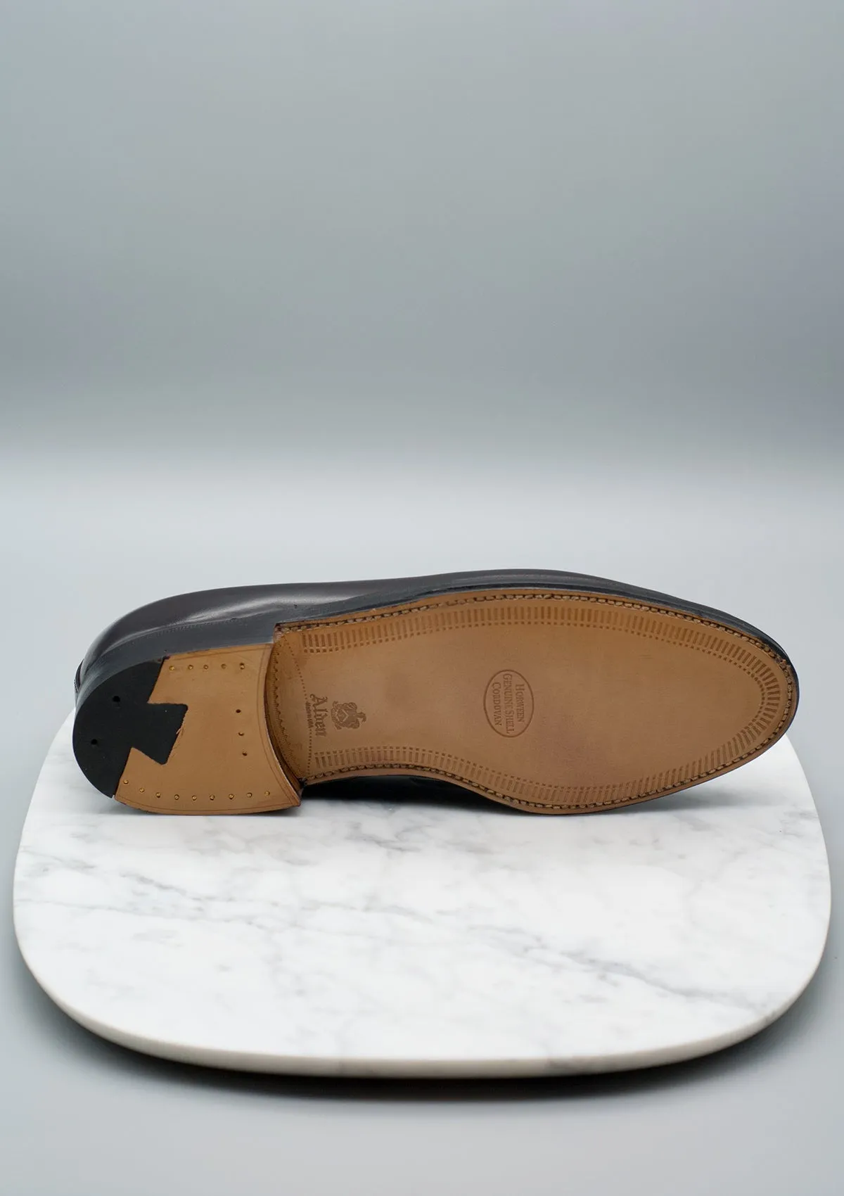 563 Color-8 Shell Cordovan Tassel Loafer