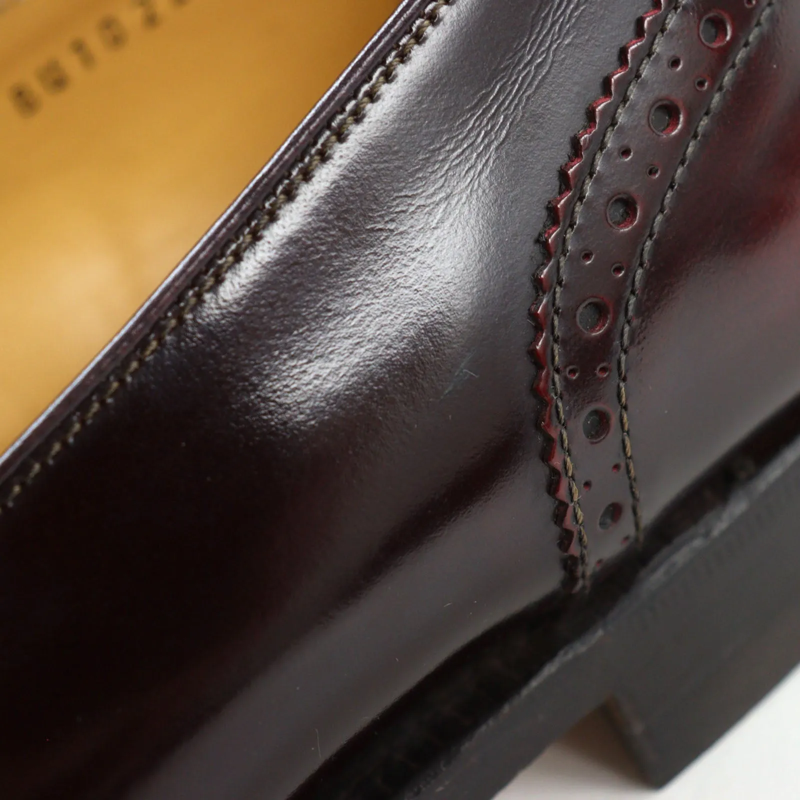 Burberry BU1022 Wingtip Tassel Loafers