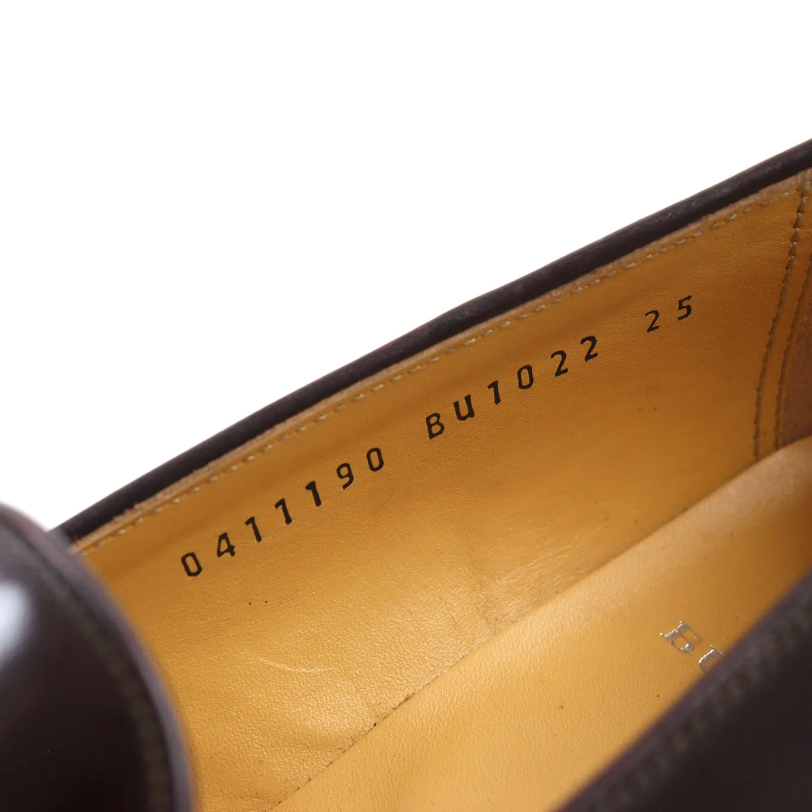 Burberry BU1022 Wingtip Tassel Loafers