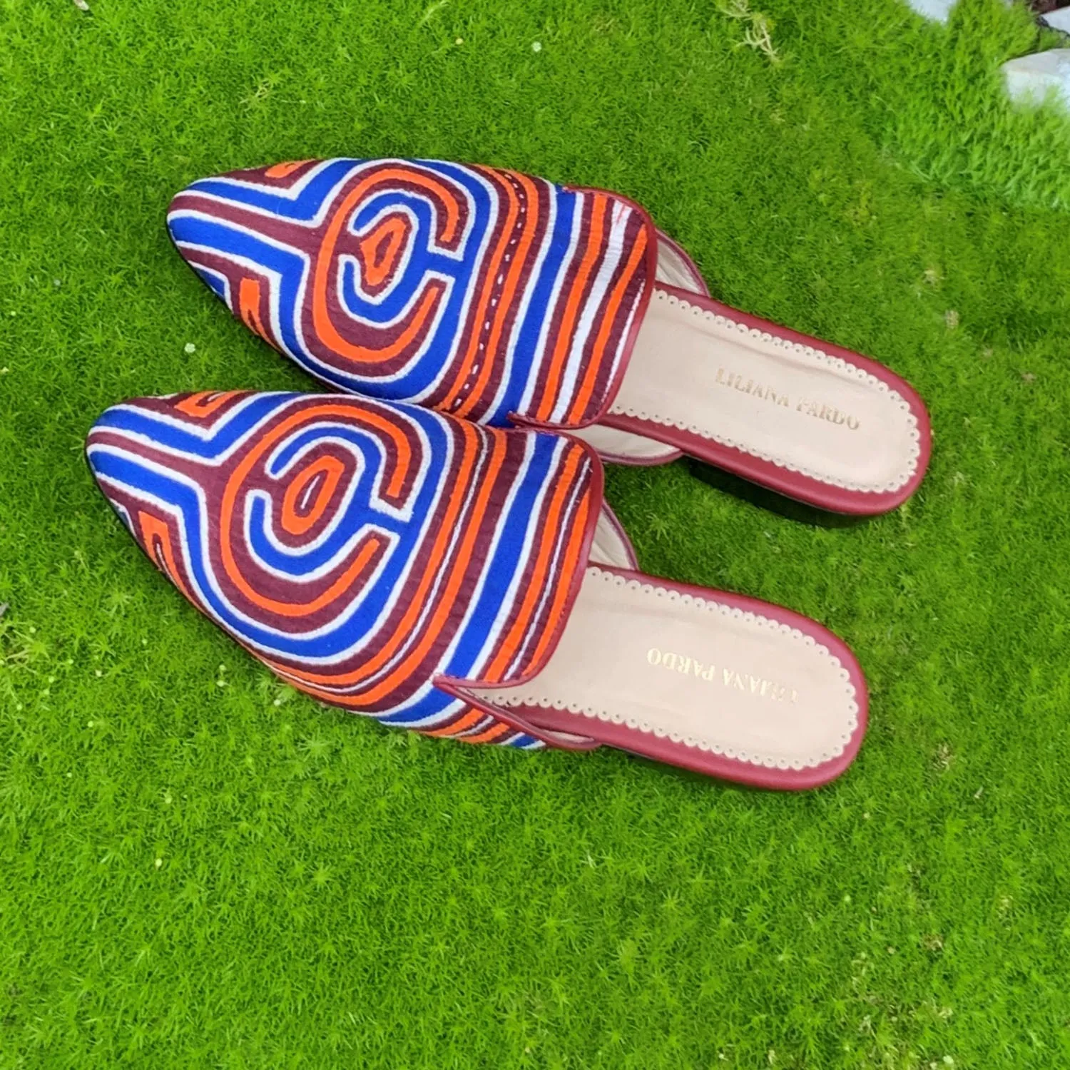 Mola Mules | Wine Multicolor