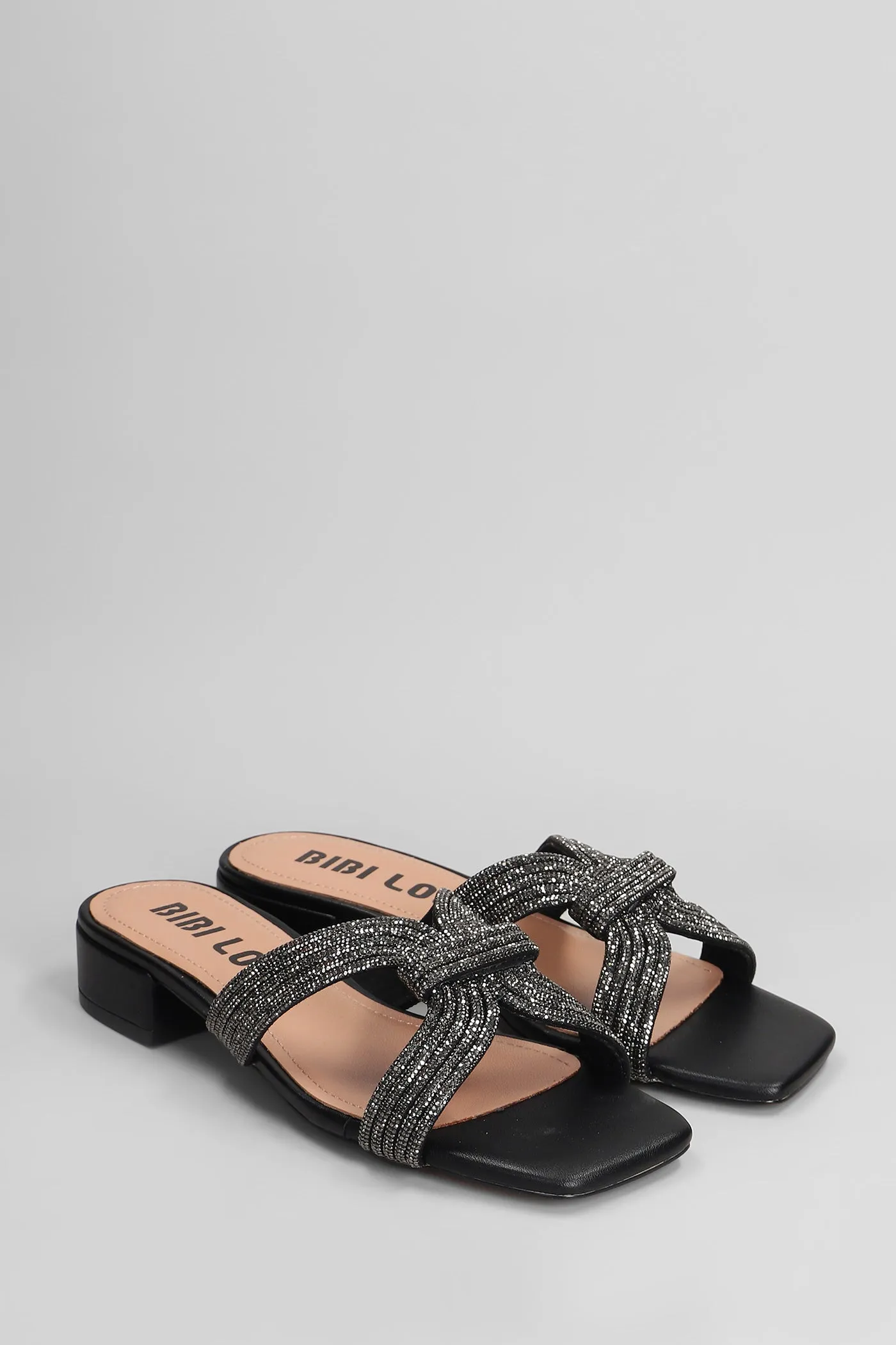 Sloan Slipper-Mule in black leather