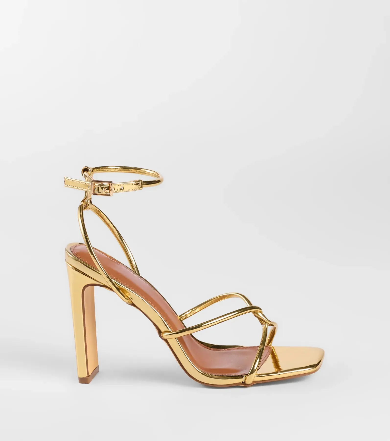So Elegant Twist Strappy Block Heels