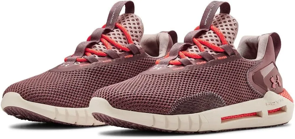 Under Armour Women's HOVR Strt Sneaker