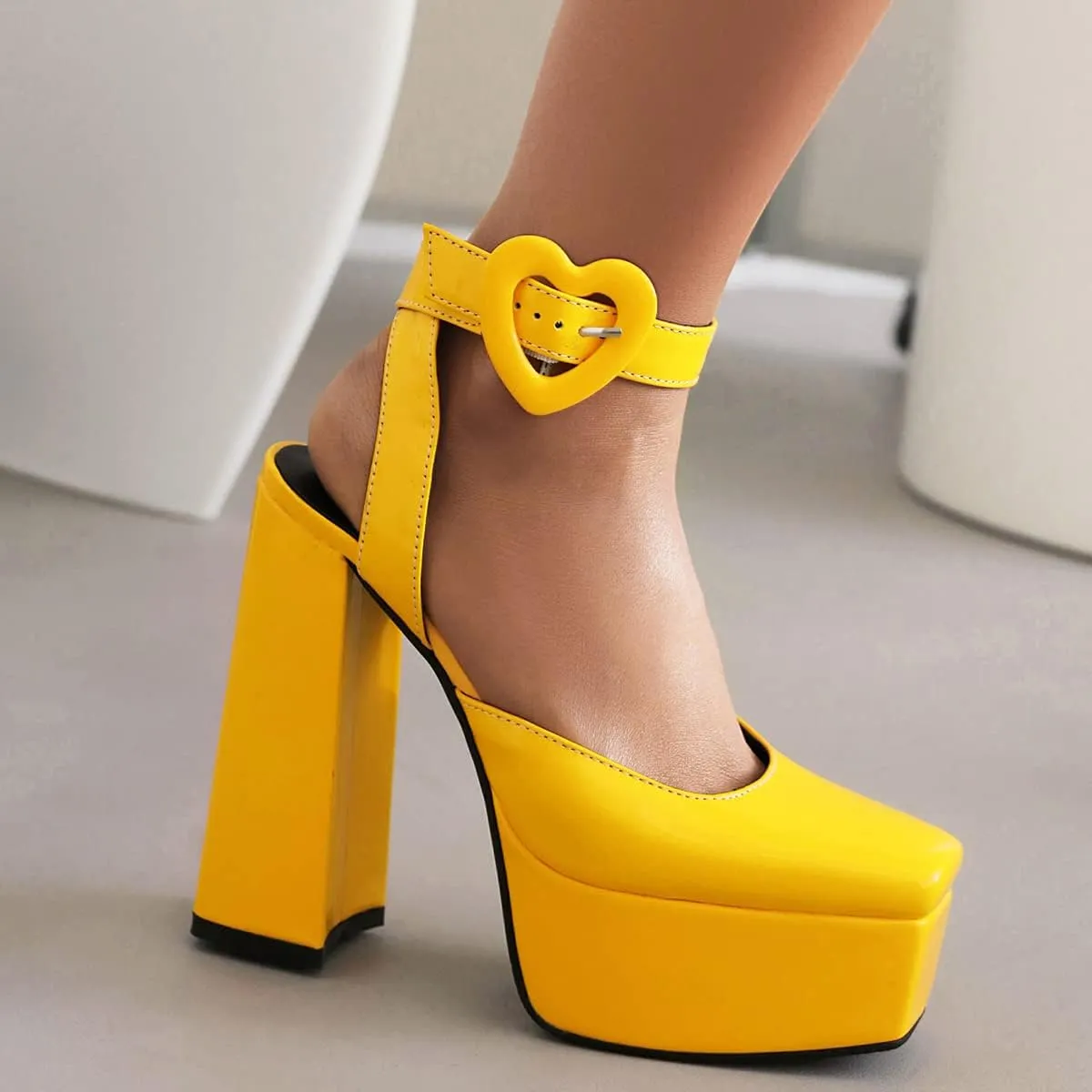 Women's Cute Heart Platform Heels Pumps Block Heel Flatform Shoes Ankle Strap Buckles Dress Pumps